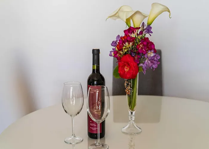 Debos - One-bedroom With Balcony And Sea View *