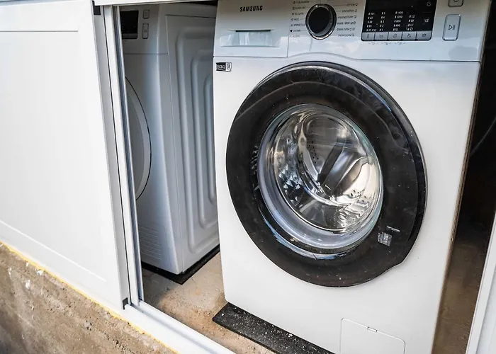 Debos - One-bedroom With Balcony And Sea View *