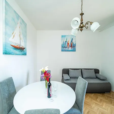 Debos - One-bedroom With Balcony And Sea View Lägenhet Dubrovnik