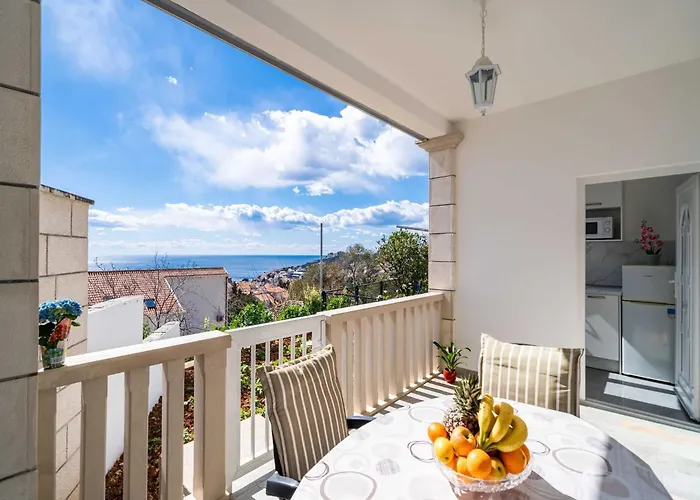 公寓 Debos - One-bedroom With Balcony And Sea View *