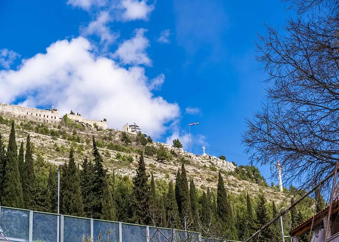 Debos - One-bedroom With Balcony And Sea View Apartman