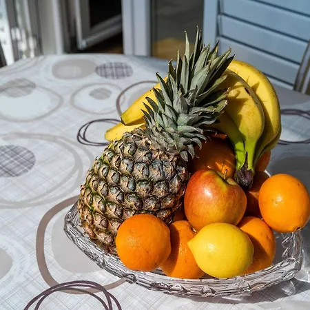 Appartamento Debos - One-bedroom With Balcony And Sea View