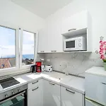 Debos - One-bedroom With Balcony And Sea View * Dubrovnik